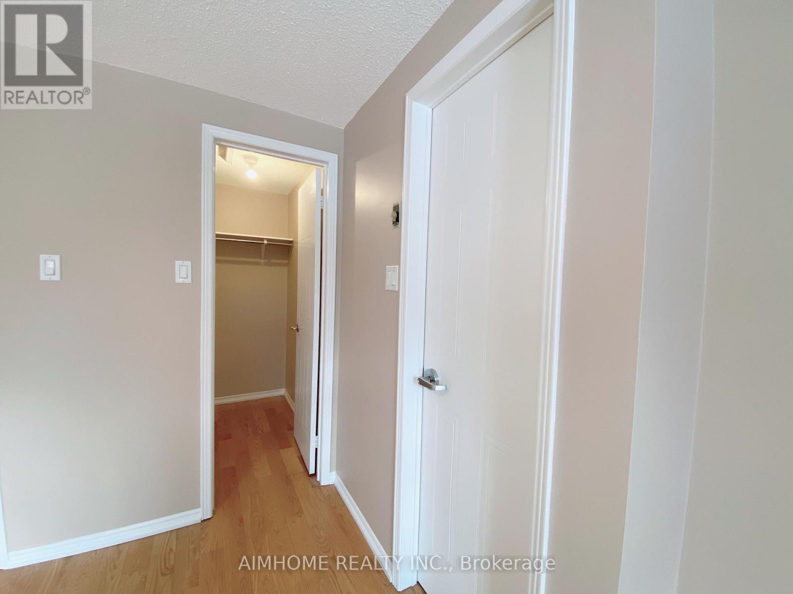 195 Enchanted Hills Crescent, Toronto, Ontario  M1V 3P1 - Photo 10 - E12522130