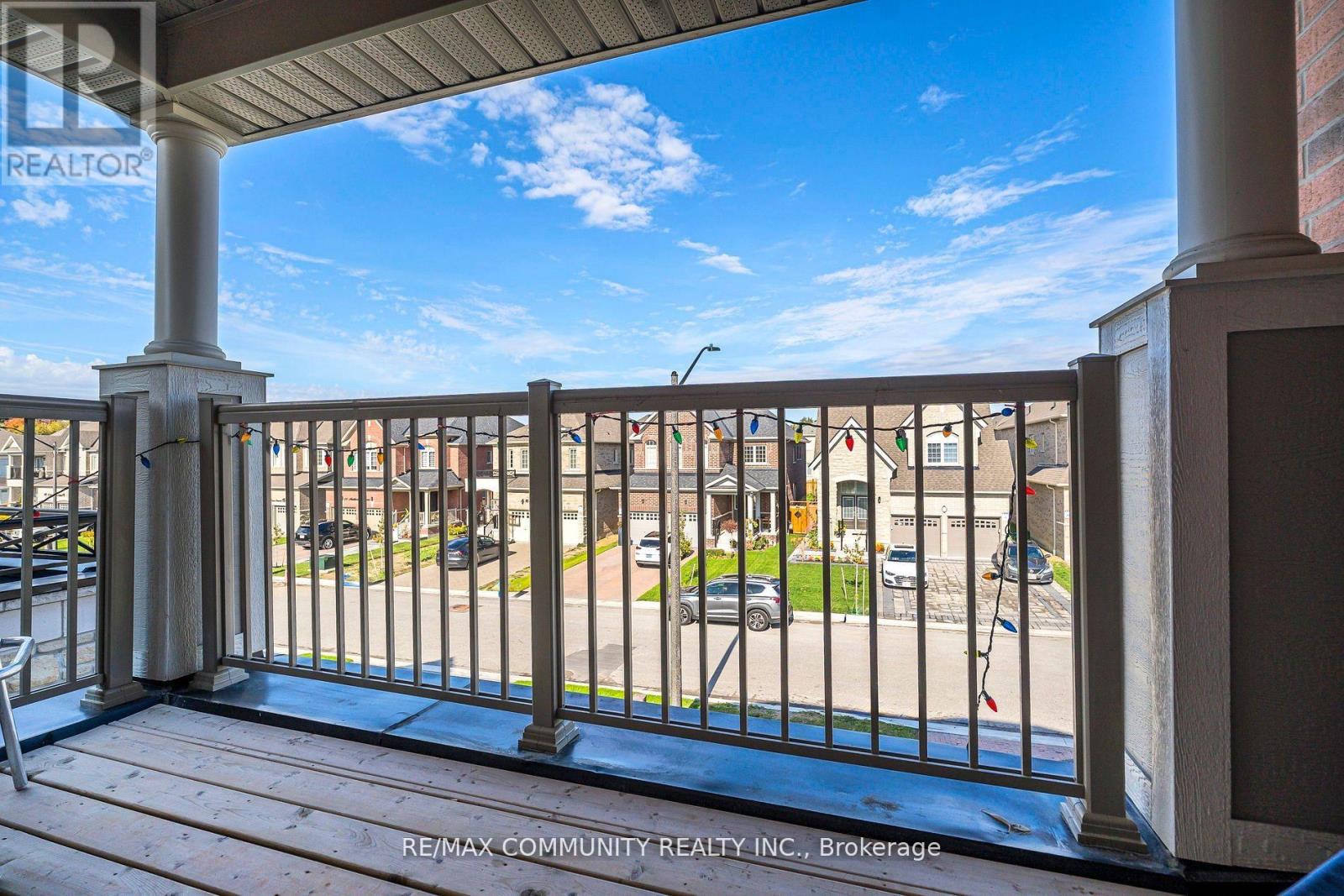 11 Northern Breeze Crescent, Whitby, Ontario  L1R 0P4 - Photo 31 - E12522198