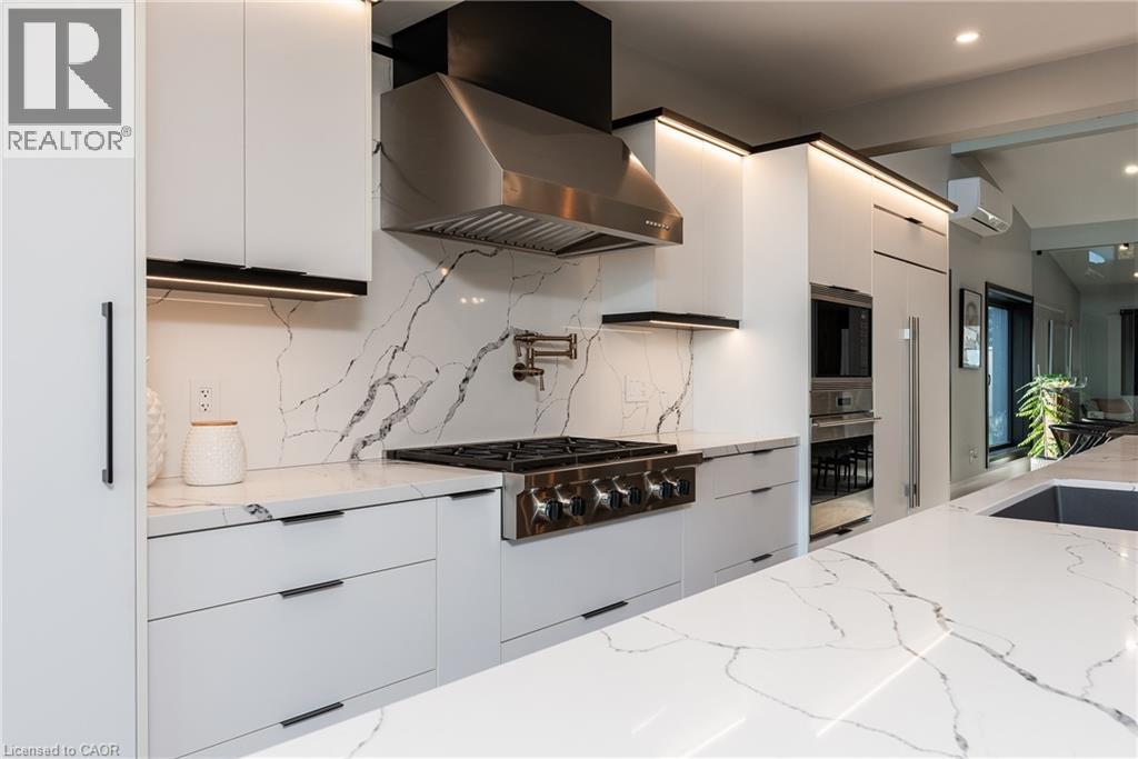 121 Edgecliffe Place, Burlington, Ontario  L7L 3Z2 - Photo 12 - 40786604