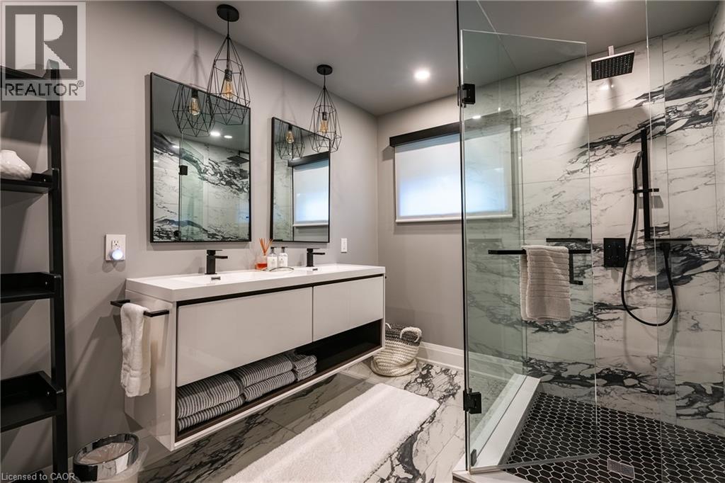 121 Edgecliffe Place, Burlington, Ontario  L7L 3Z2 - Photo 40 - 40786604