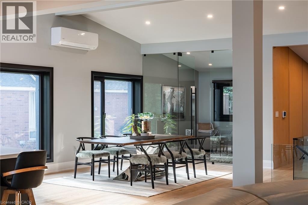 121 Edgecliffe Place, Burlington, Ontario  L7L 3Z2 - Photo 9 - 40786604