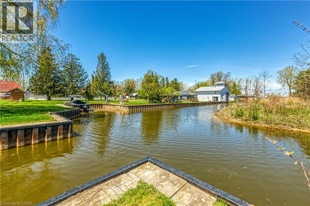 270 Erie Boulevard, Long Point, Ontario N0E 1M0 - Photo 29 - 40786289