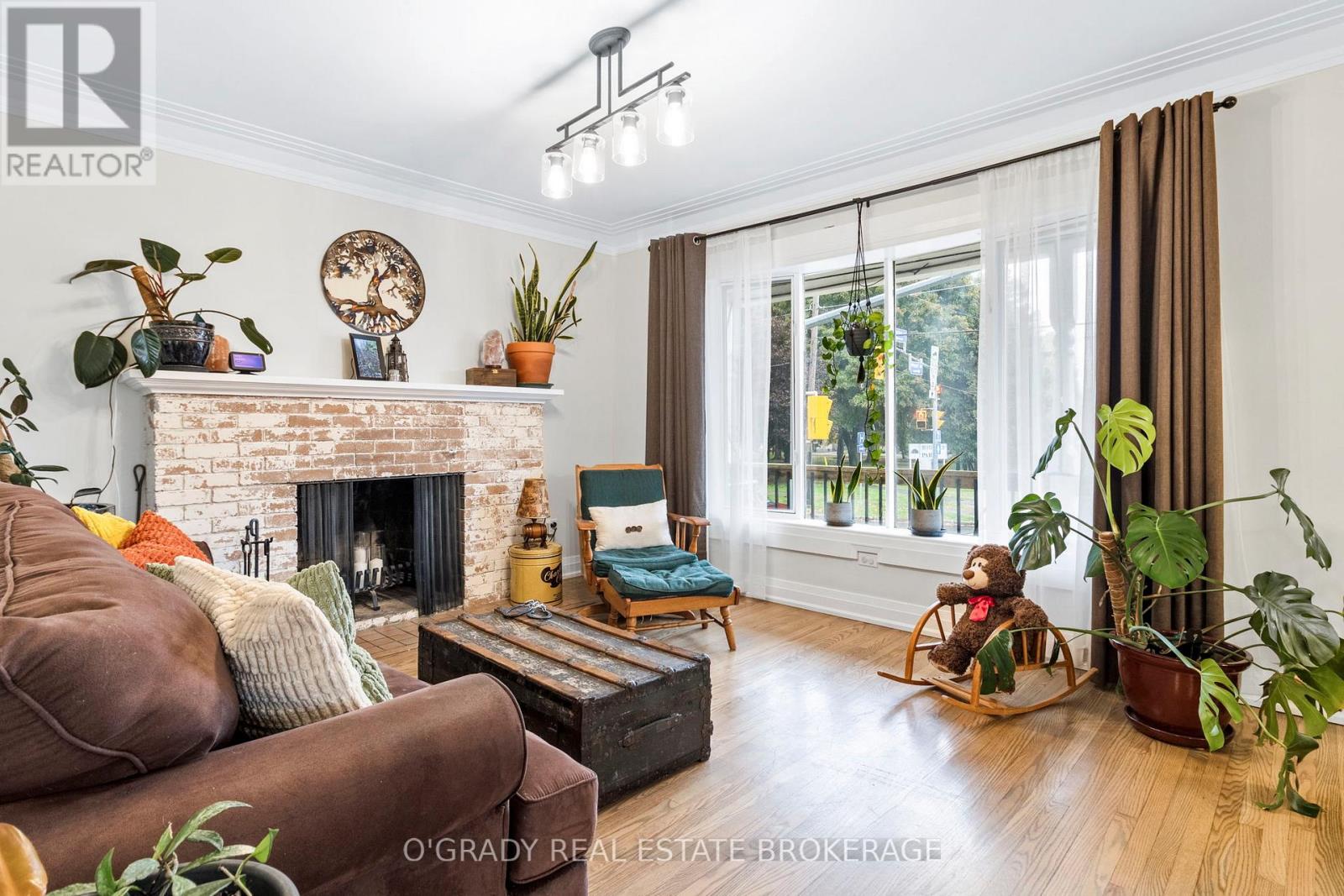 79 North Augusta Road, Brockville, Ontario  K6V 2X8 - Photo 14 - X12522224