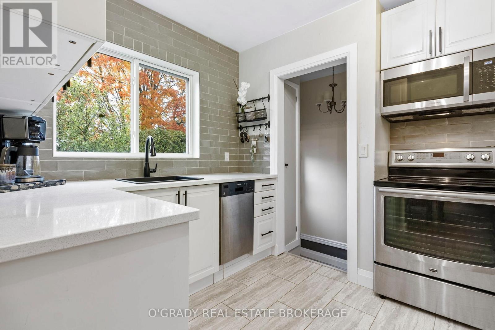 79 North Augusta Road, Brockville, Ontario  K6V 2X8 - Photo 20 - X12522224