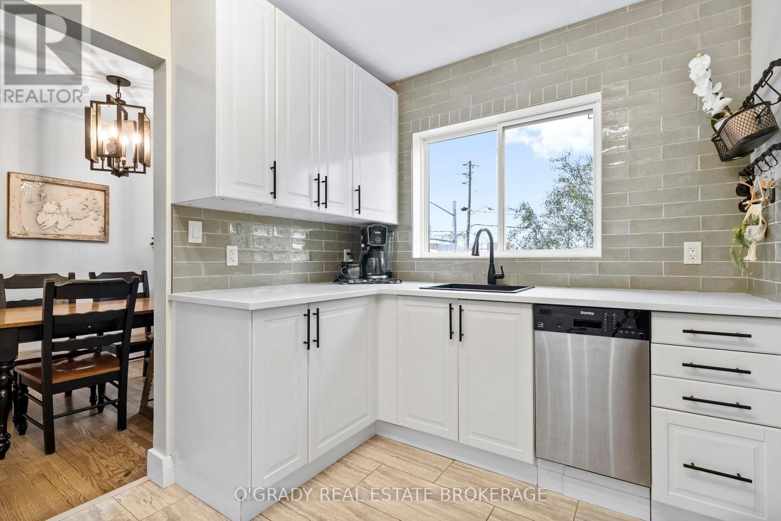 79 North Augusta Road, Brockville, Ontario  K6V 2X8 - Photo 23 - X12522224