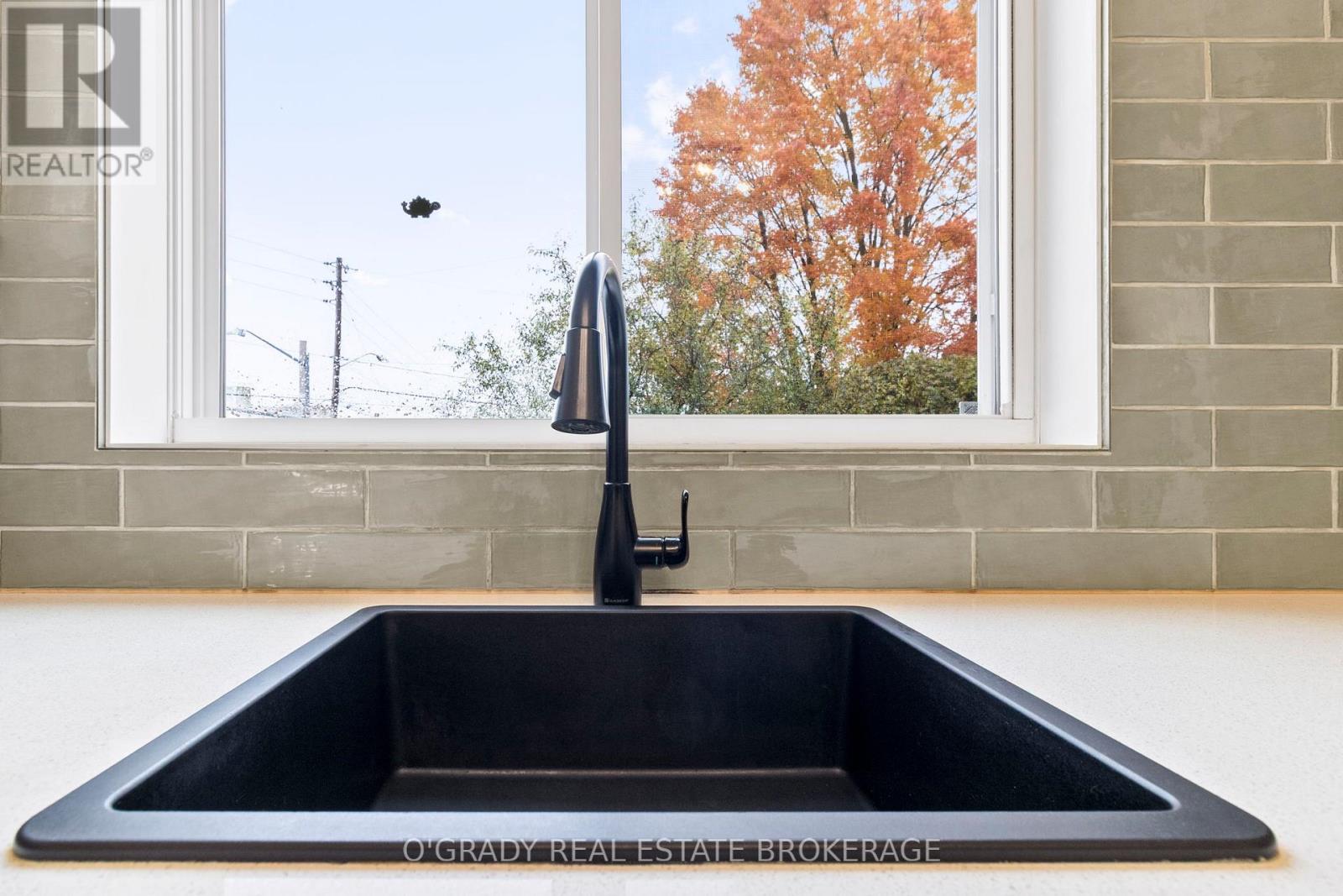 79 North Augusta Road, Brockville, Ontario  K6V 2X8 - Photo 25 - X12522224