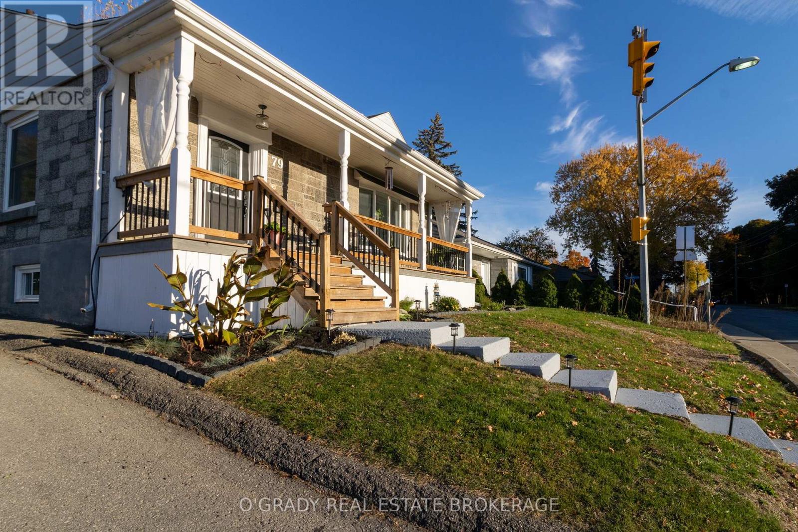 79 North Augusta Road, Brockville, Ontario  K6V 2X8 - Photo 9 - X12522224