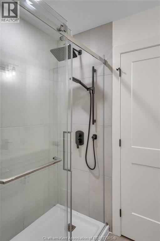 8 Cornerstone Place, Chatham, Ontario N7M 0V8 - Photo 10 - 25028056