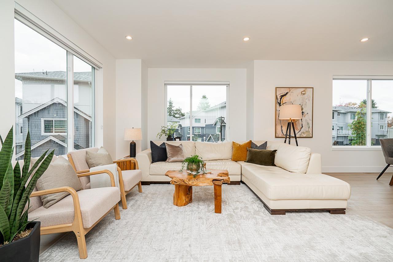 43 19330 FAIRWAY DRIVE, Surrey, British Columbia