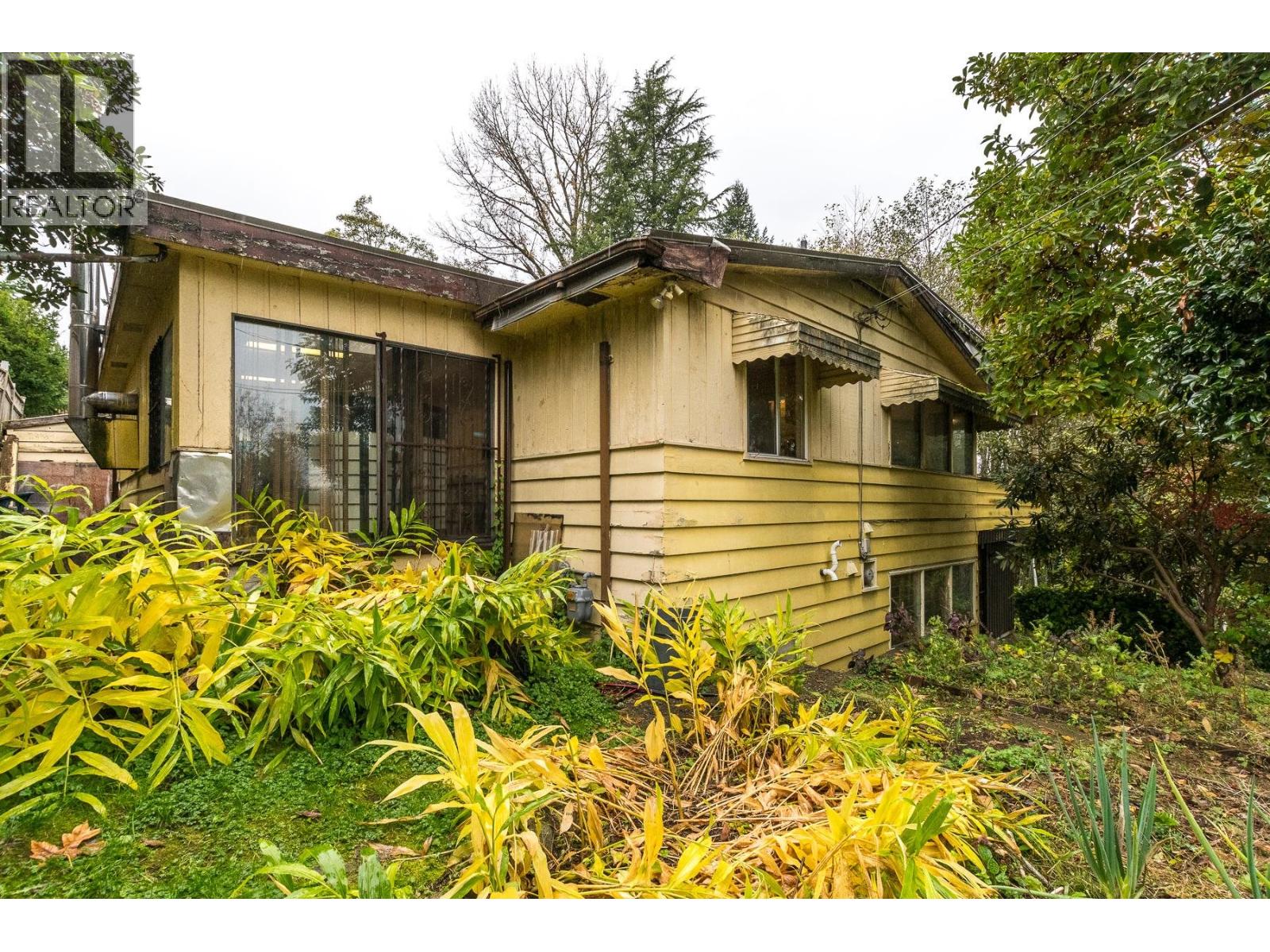 5449 Royal Oak Avenue, Burnaby, British Columbia V5H 3N1 - Photo 13 - R3065702