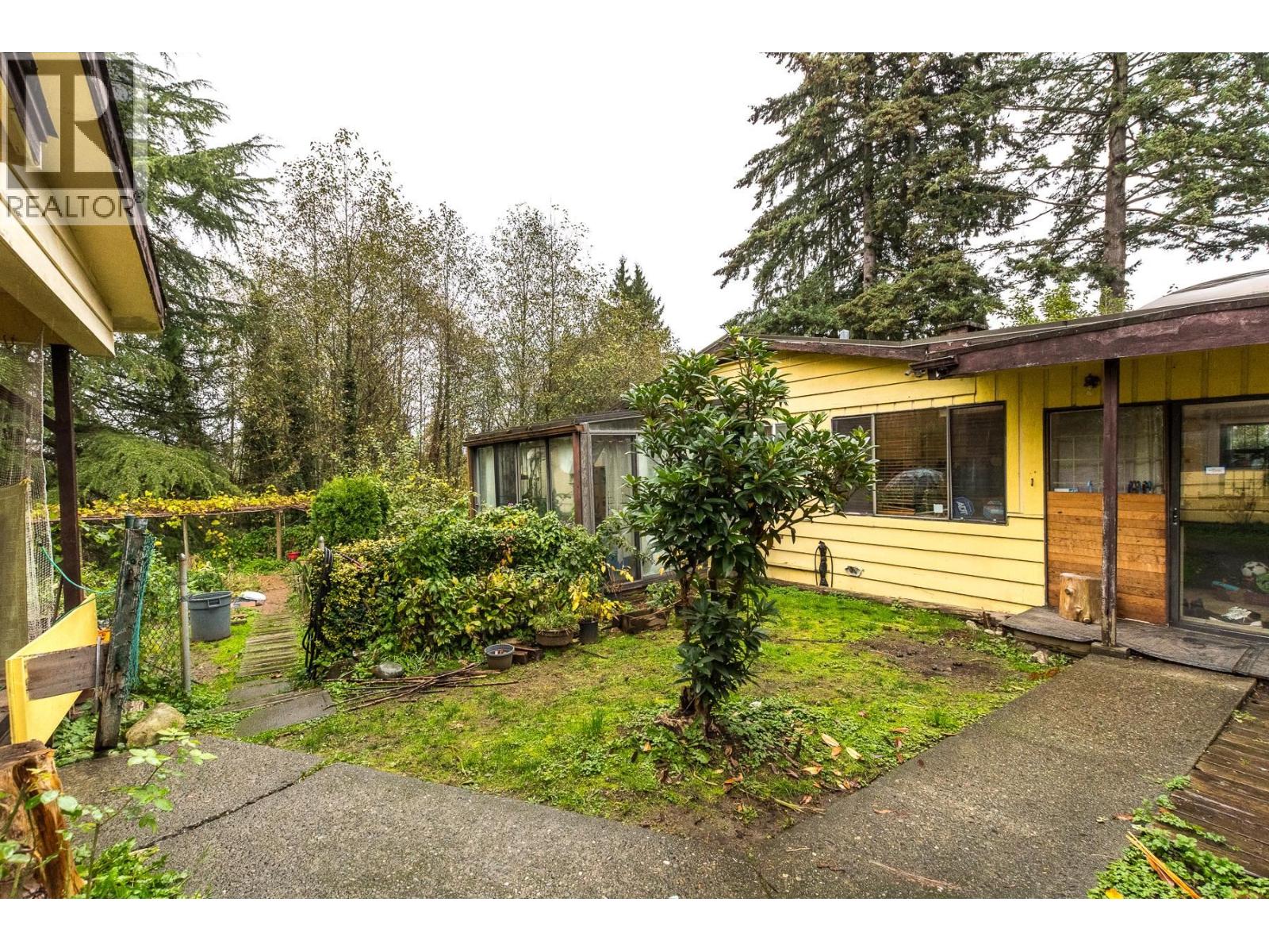 5449 Royal Oak Avenue, Burnaby, British Columbia V5H 3N1 - Photo 14 - R3065702