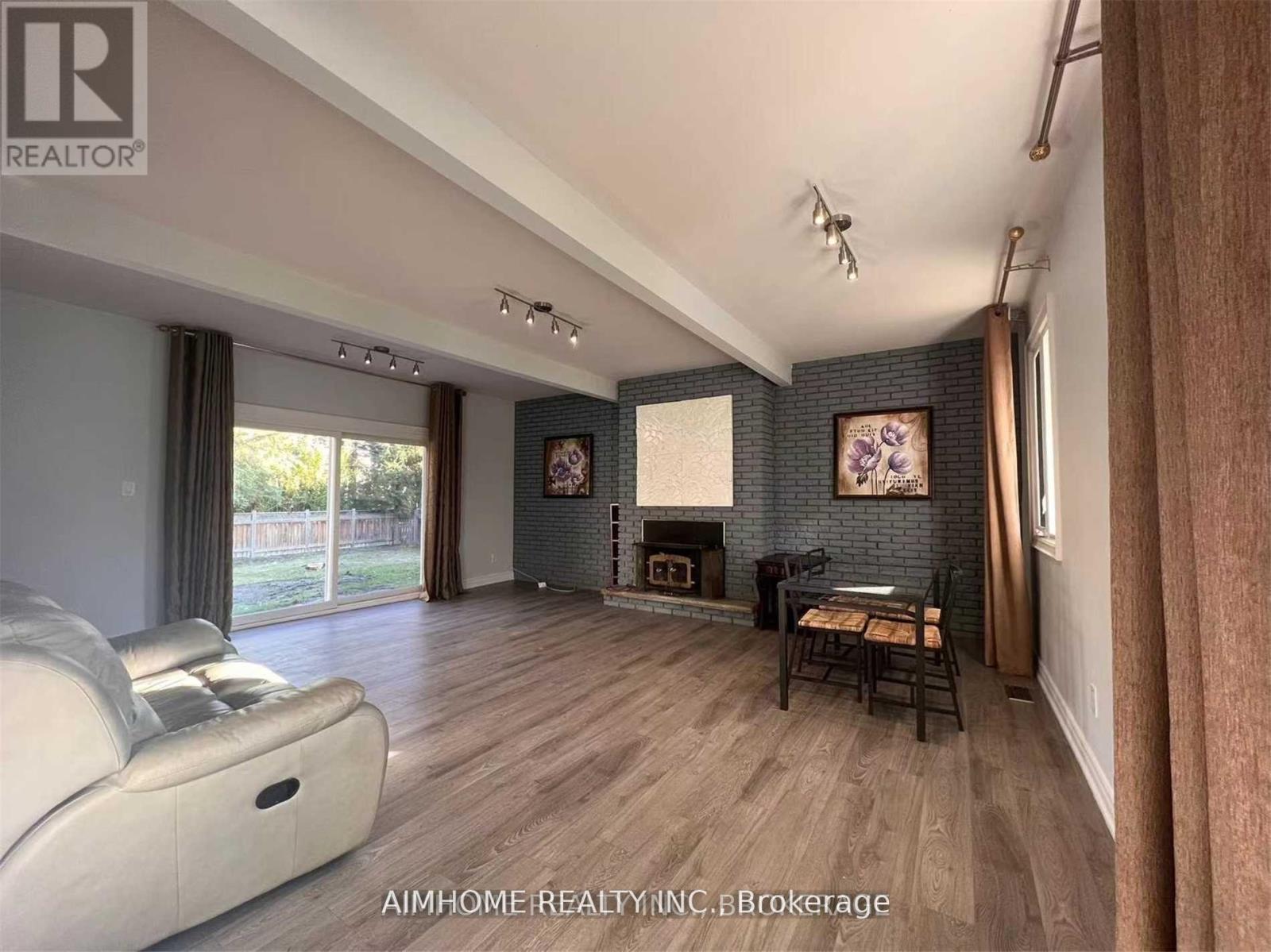 344 Steeles Avenue E, Markham, Ontario  L3T 1A8 - Photo 5 - N12521826