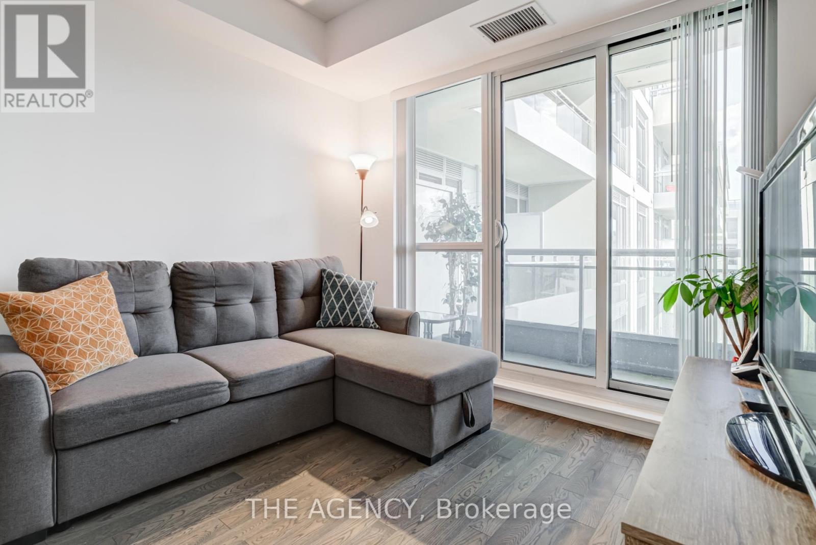 Sw502 - 9191 Yonge Street, Richmond Hill, Ontario  L4C 1E2 - Photo 14 - N12521830