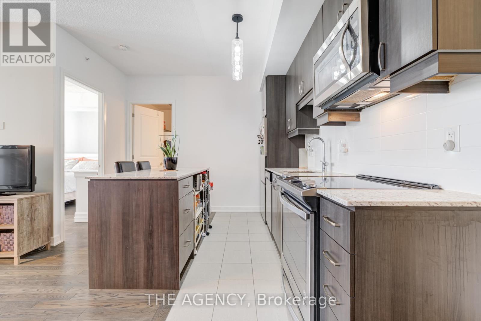 Sw502 - 9191 Yonge Street, Richmond Hill, Ontario  L4C 1E2 - Photo 8 - N12521830