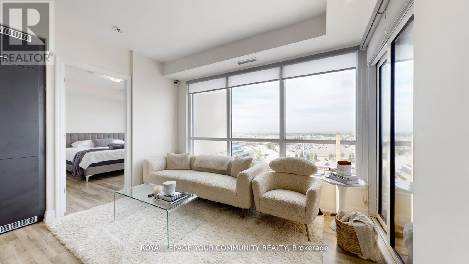 1009 - 9075 Jane Street, Vaughan, Ontario  L4K 0L7 - Photo 3 - N12521844