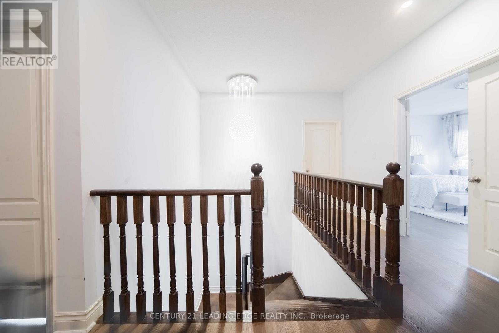 63 Ken Sinclair Crescent, Aurora, Ontario  L4G 3J1 - Photo 43 - N12521868