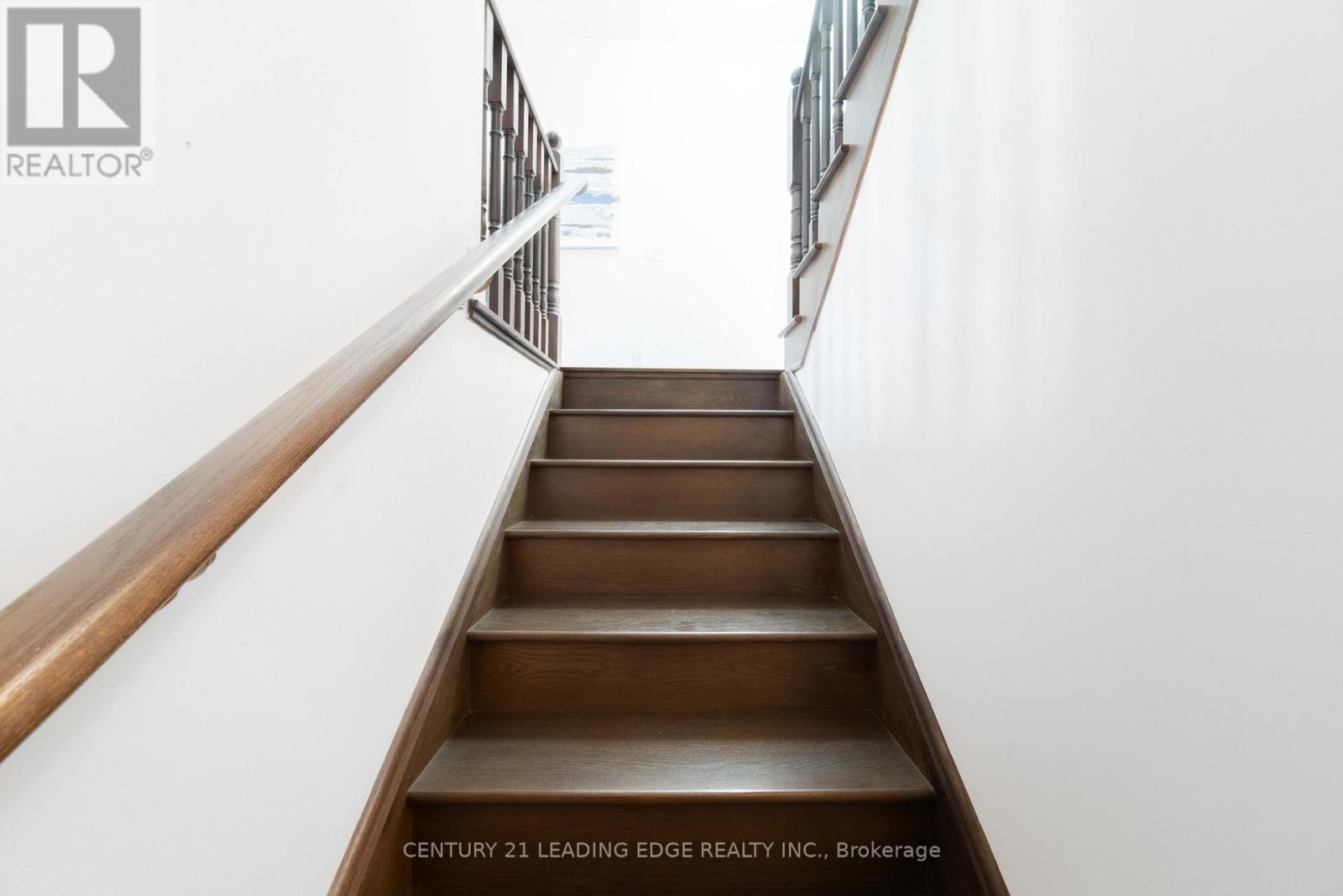 63 Ken Sinclair Crescent, Aurora, Ontario  L4G 3J1 - Photo 47 - N12521868