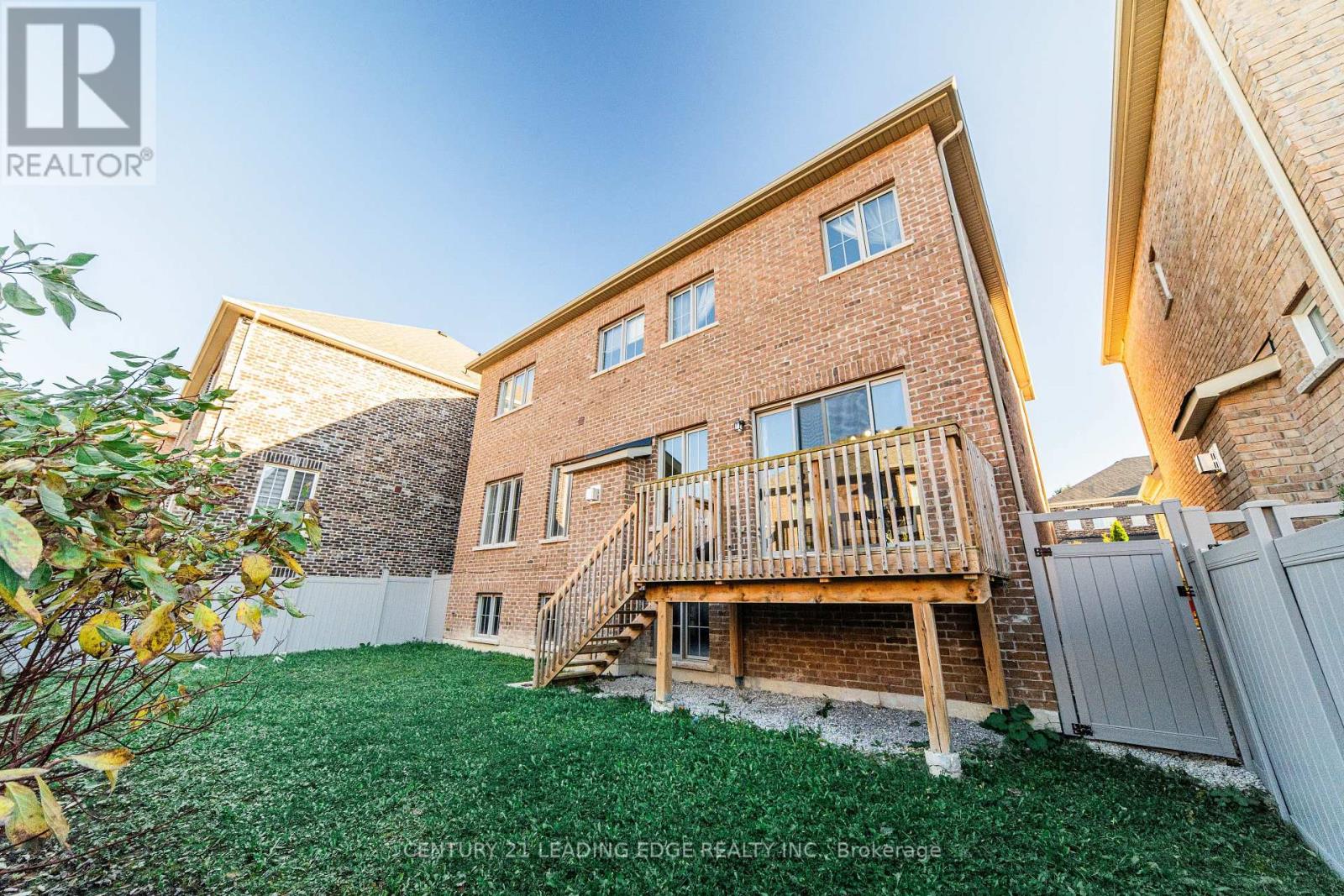 63 Ken Sinclair Crescent, Aurora, Ontario  L4G 3J1 - Photo 50 - N12521868