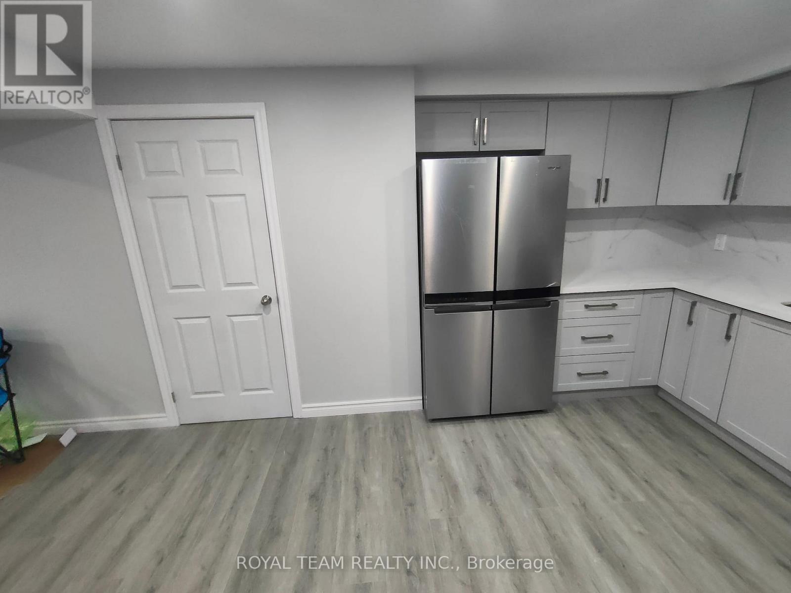 Lower - 1065 Langford Boulevard, Bradford West Gwillimbury, Ontario  L3Z 0A2 - Photo 4 - N12521952