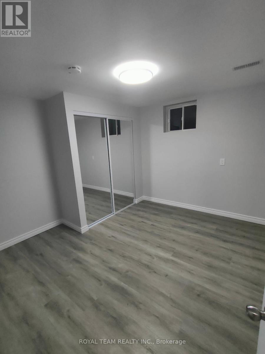 Lower - 1065 Langford Boulevard, Bradford West Gwillimbury, Ontario  L3Z 0A2 - Photo 8 - N12521952