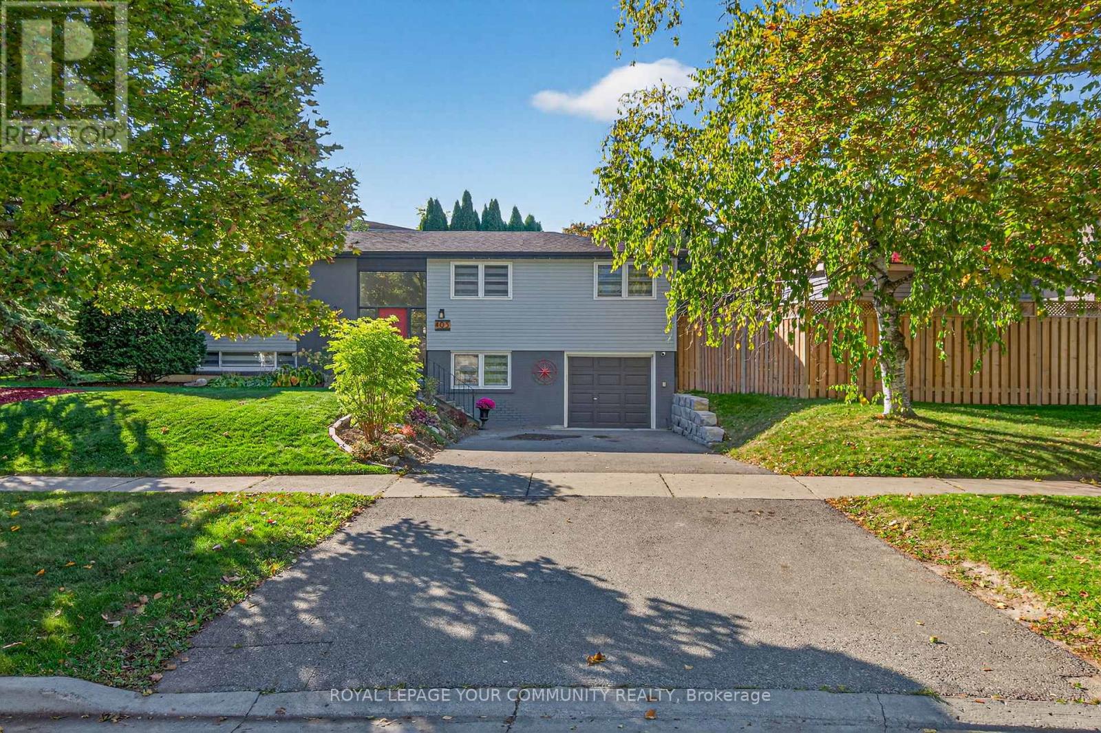 105 Orchard Heights Boulevard, Aurora, Ontario  L4G 2Z8 - Photo 2 - N12521962