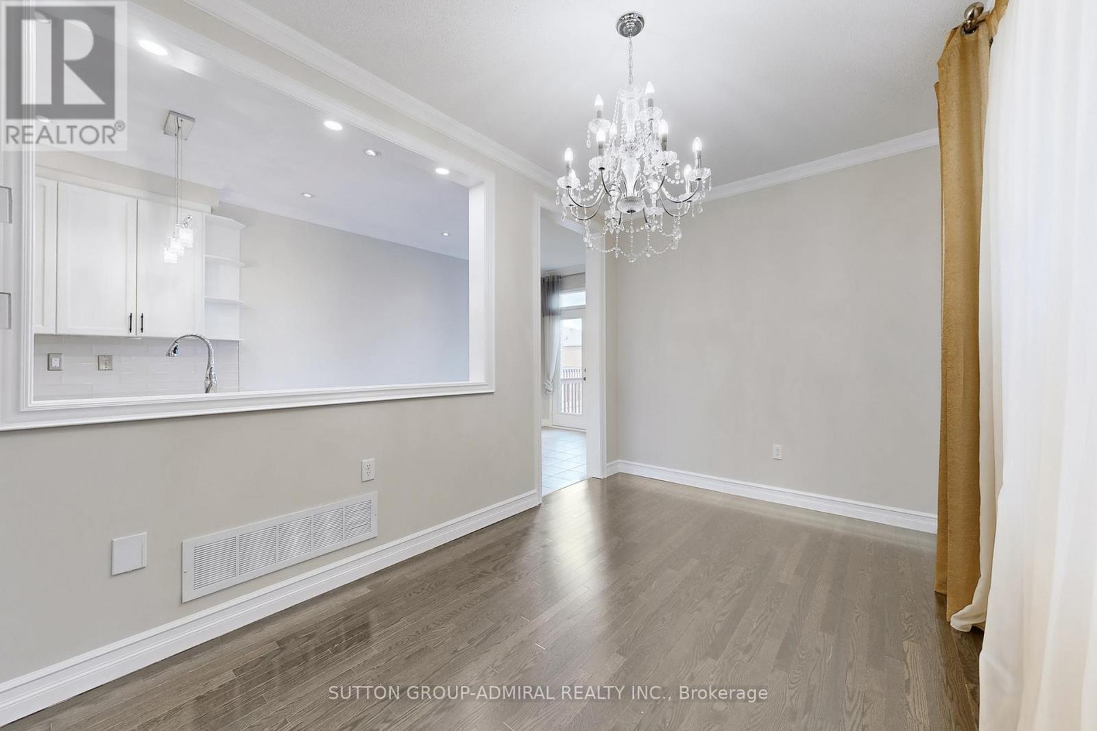 106 Big Hill Crescent, Vaughan, Ontario  L6A 4K7 - Photo 13 - N12522016