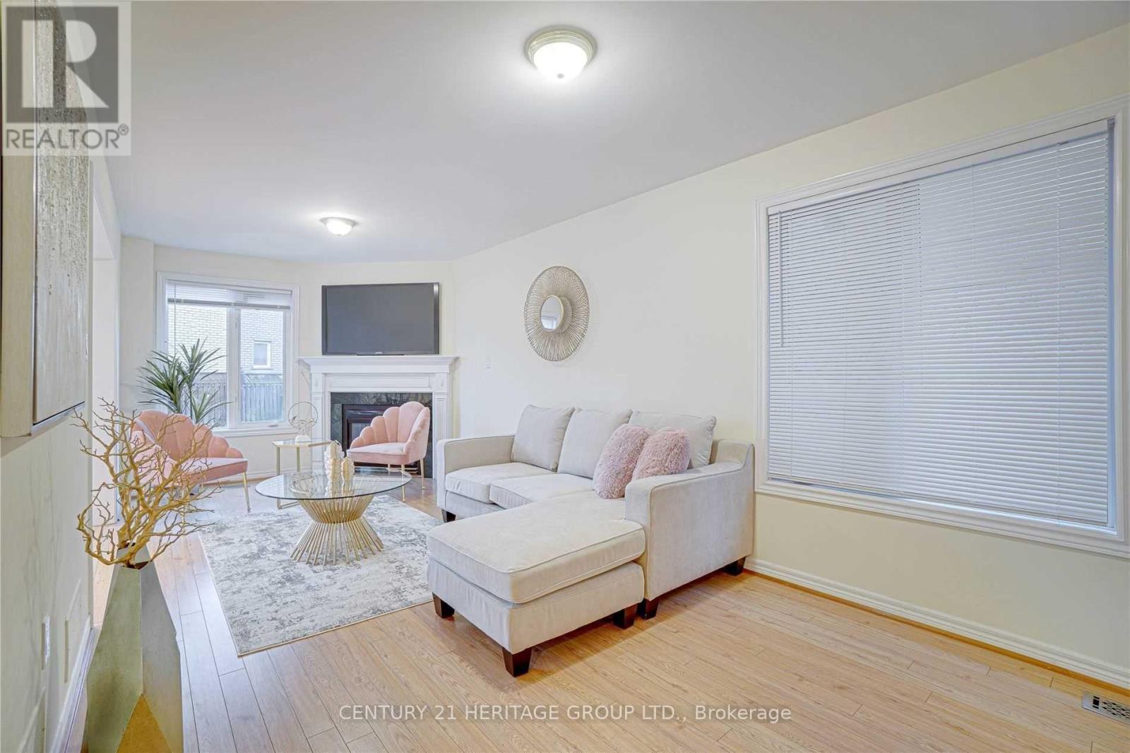 150 Ashton Drive, Vaughan, Ontario  L6A 2T8 - Photo 12 - N12522088