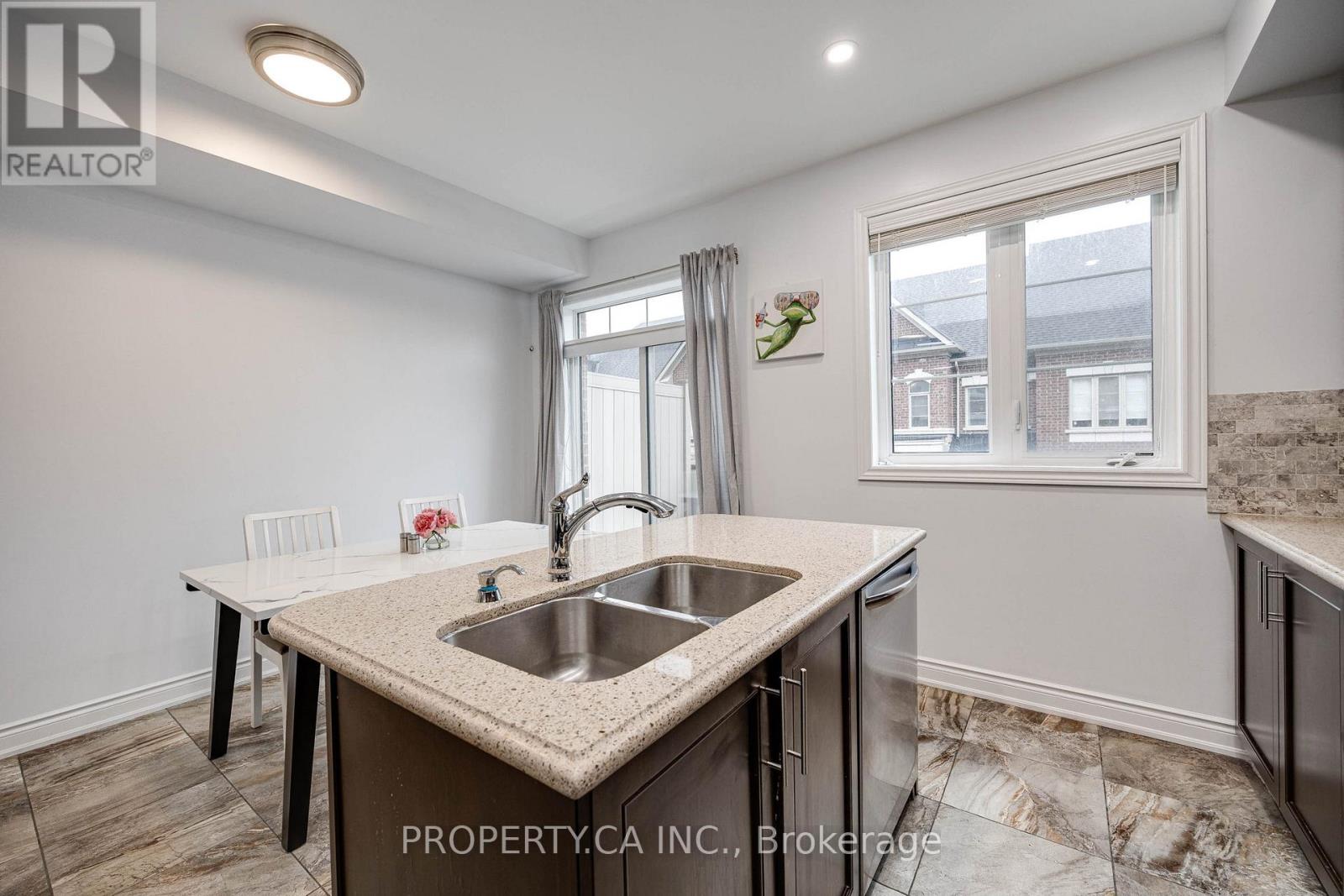 53 - 1331 Major Mackenzie Drive, Vaughan, Ontario  L6A 4W4 - Photo 14 - N12522106