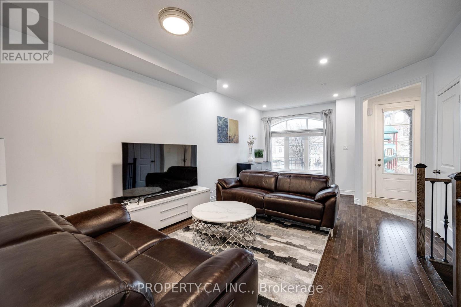 53 - 1331 Major Mackenzie Drive, Vaughan, Ontario  L6A 4W4 - Photo 4 - N12522106