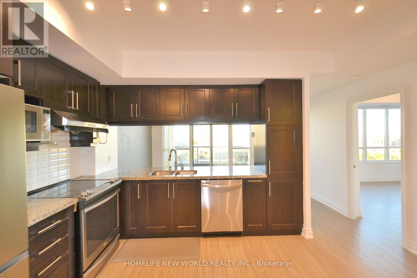 1508 - 38 Cedarland Drive, Markham, Ontario  L6G 0G7 - Photo 7 - N12522114