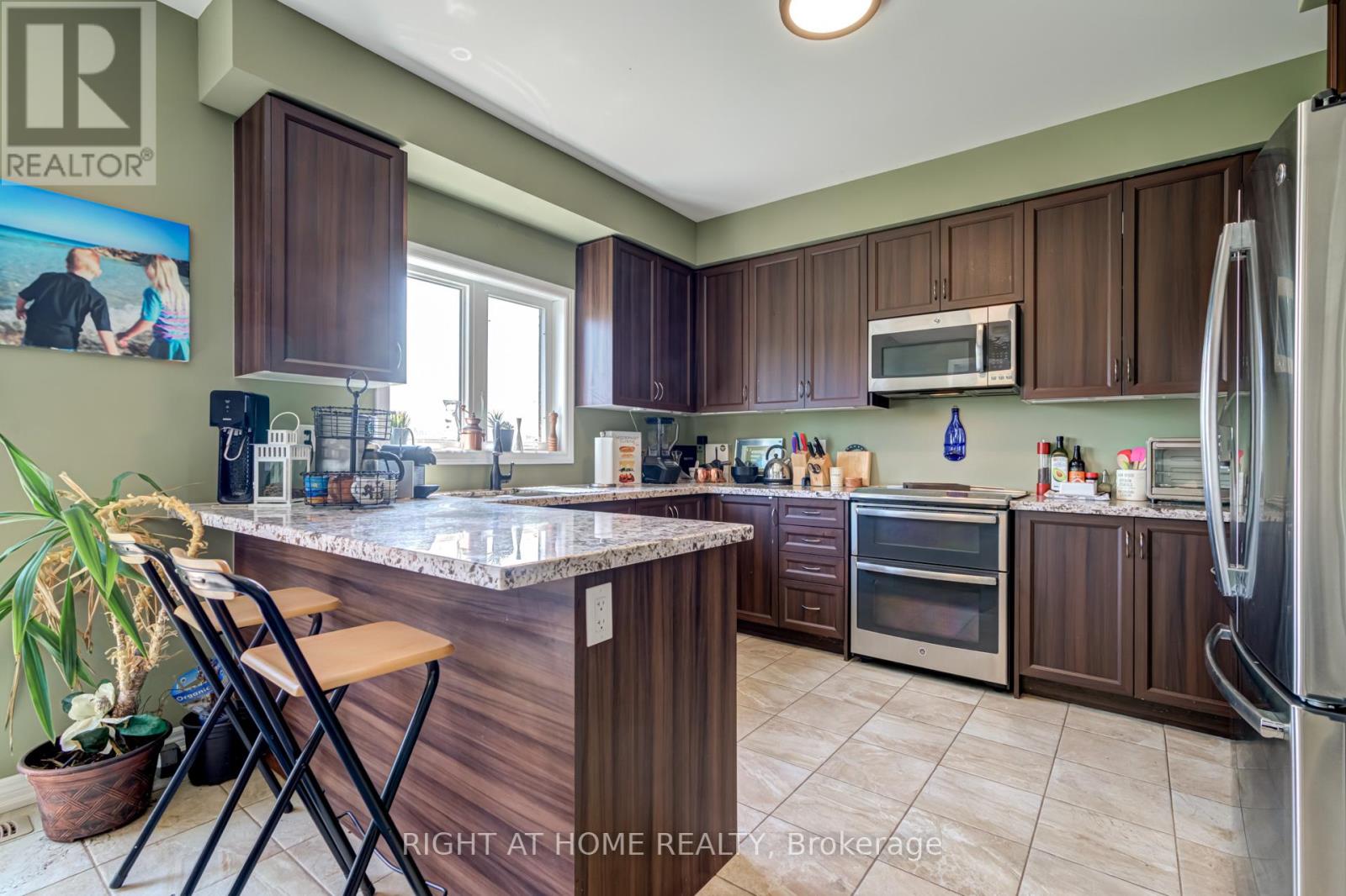 1341 Bardeau Street S, Innisfil, Ontario  L0L 1C0 - Photo 15 - N12522140