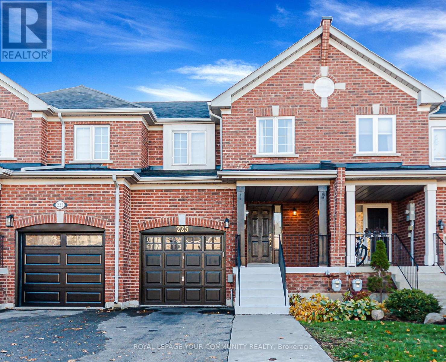 225 BANBROOKE CRESCENT, Newmarket, Ontario