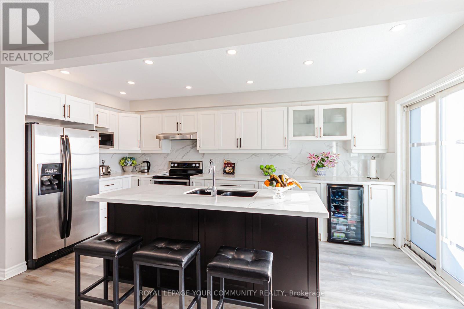 225 Banbrooke Crescent, Newmarket, Ontario  L3X 2W7 - Photo 15 - N12522146