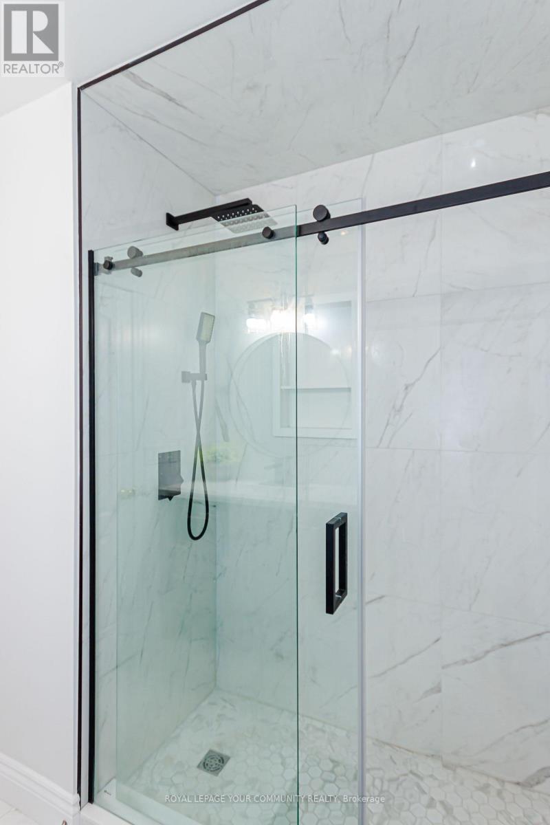 225 Banbrooke Crescent, Newmarket, Ontario  L3X 2W7 - Photo 31 - N12522146