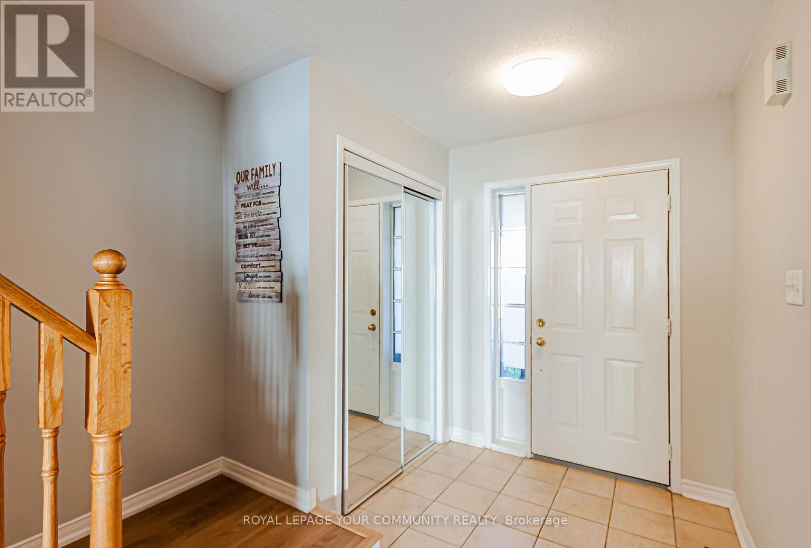 225 Banbrooke Crescent, Newmarket, Ontario  L3X 2W7 - Photo 8 - N12522146