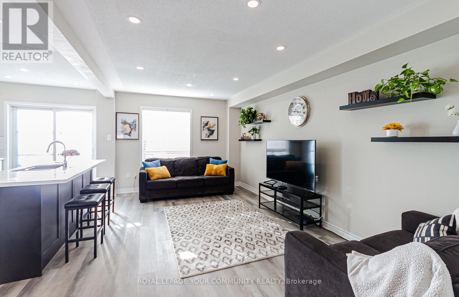 225 Banbrooke Crescent, Newmarket, Ontario  L3X 2W7 - Photo 9 - N12522146