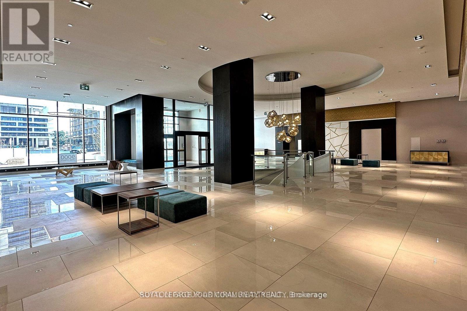 1916 - 9000 Jane Street, Vaughan, Ontario  L4K 2M9 - Photo 4 - N12522172