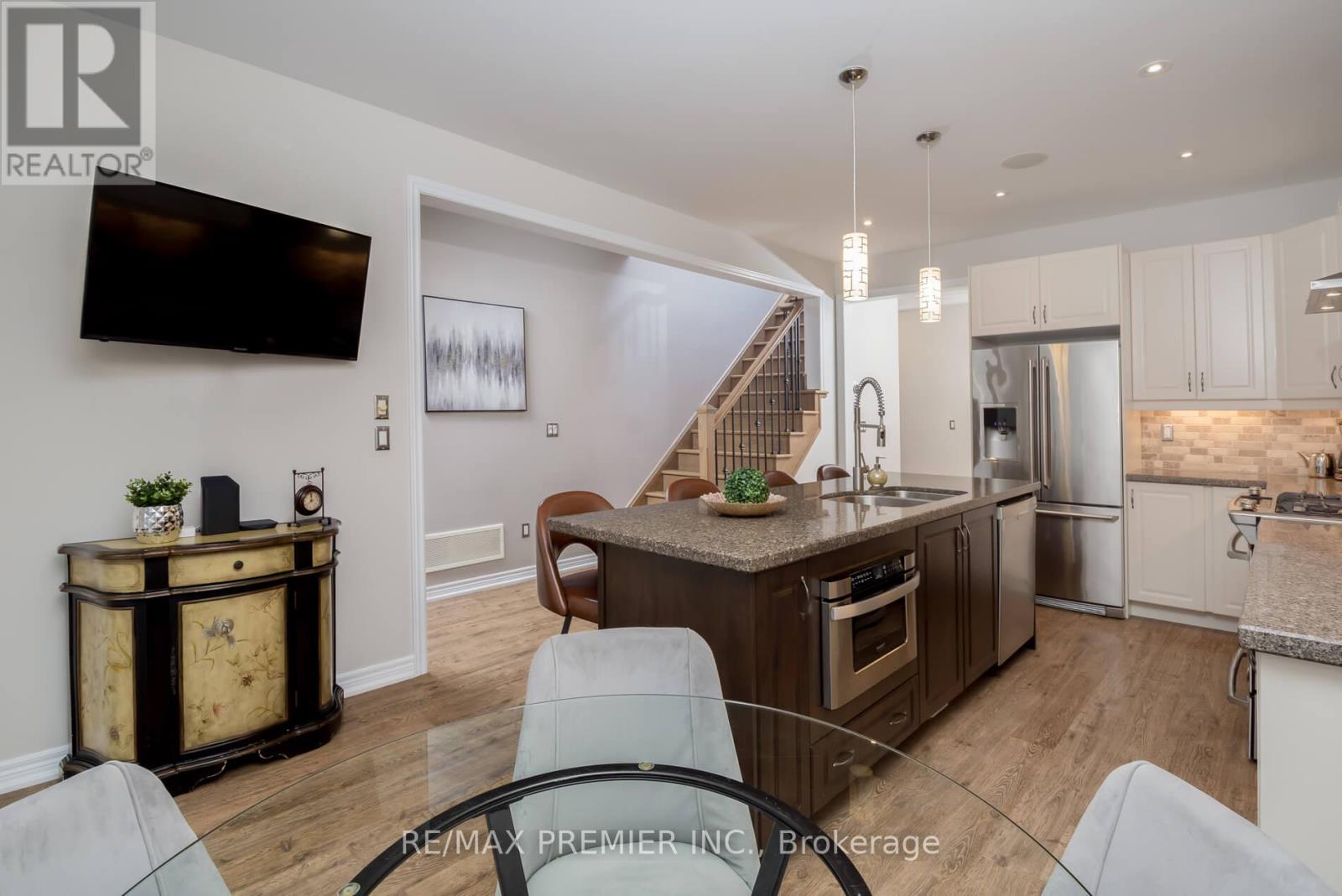 76 Cauthers Crescent, New Tecumseth, Ontario  L9R 0L2 - Photo 14 - N12522180