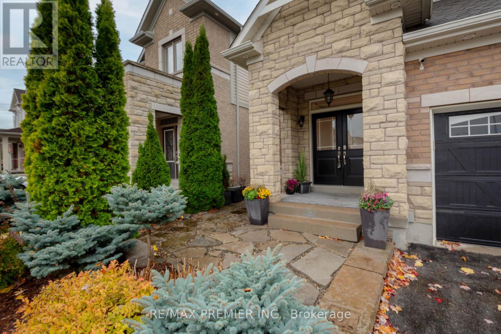 76 Cauthers Crescent, New Tecumseth, Ontario  L9R 0L2 - Photo 3 - N12522180