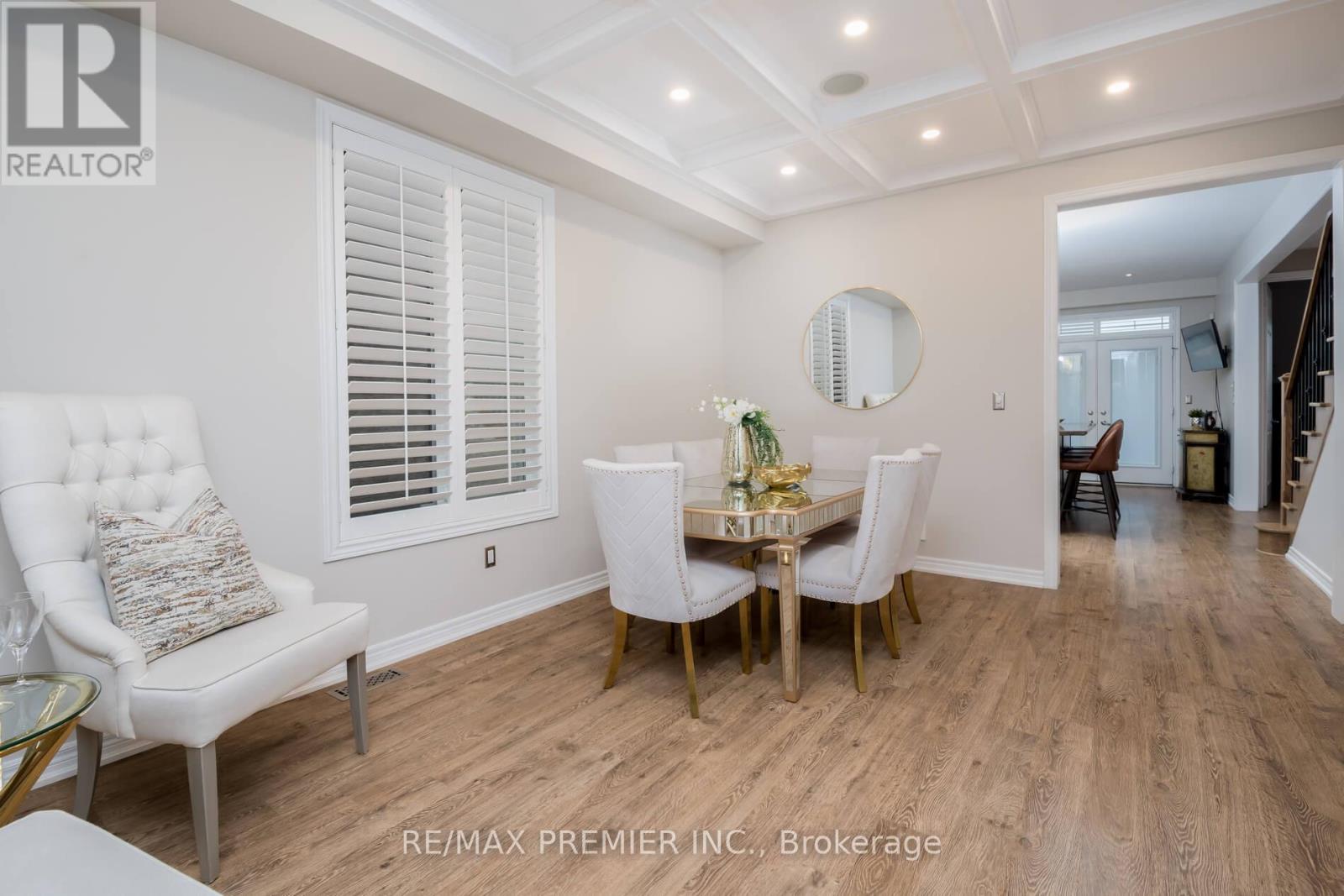 76 Cauthers Crescent, New Tecumseth, Ontario  L9R 0L2 - Photo 6 - N12522180