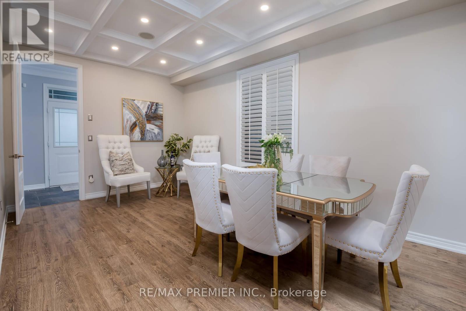 76 Cauthers Crescent, New Tecumseth, Ontario  L9R 0L2 - Photo 7 - N12522180