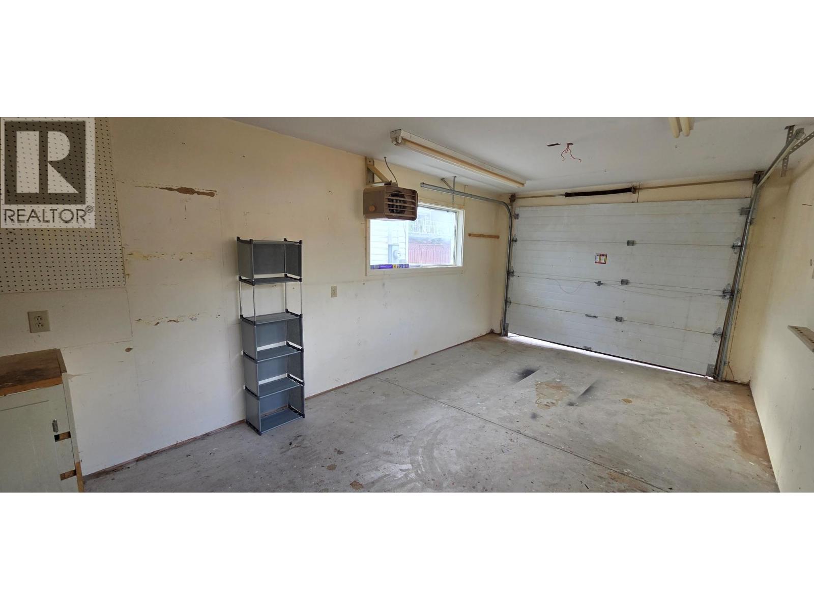 127 Swan Avenue, Kimberley, British Columbia  V1A 1Y2 - Photo 6 - 10367470