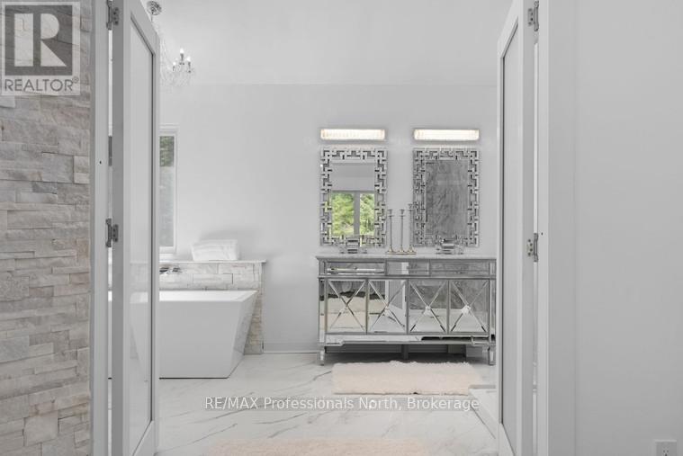 1820 Riding Ranch Road, Machar, Ontario P0A 1X0 - Photo 14 - X12522252