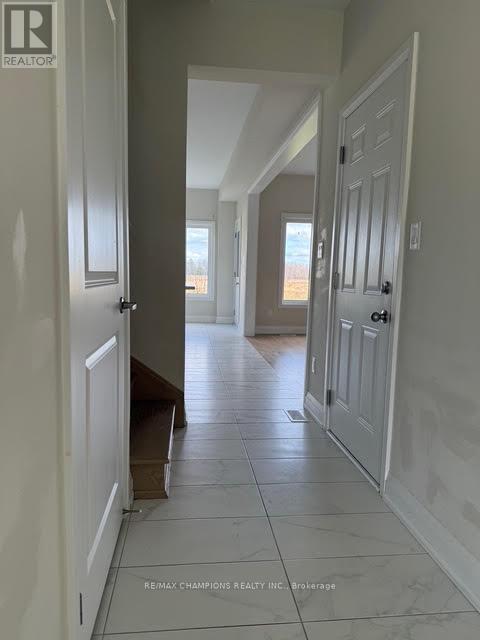 186 Union Boulevard, Wasaga Beach, Ontario  L0M 1S0 - Photo 3 - S12521850