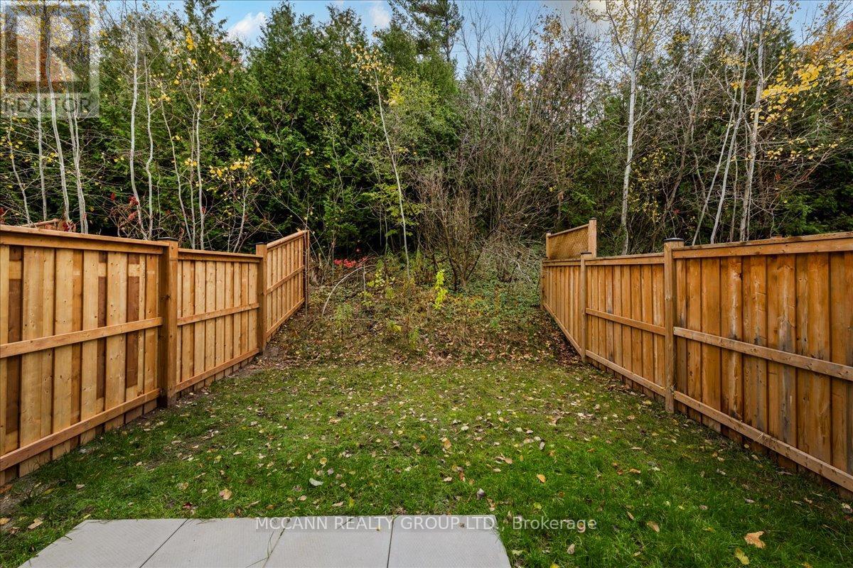 79 Franks Way, Barrie, Ontario  L4N 3J1 - Photo 3 - S12521856