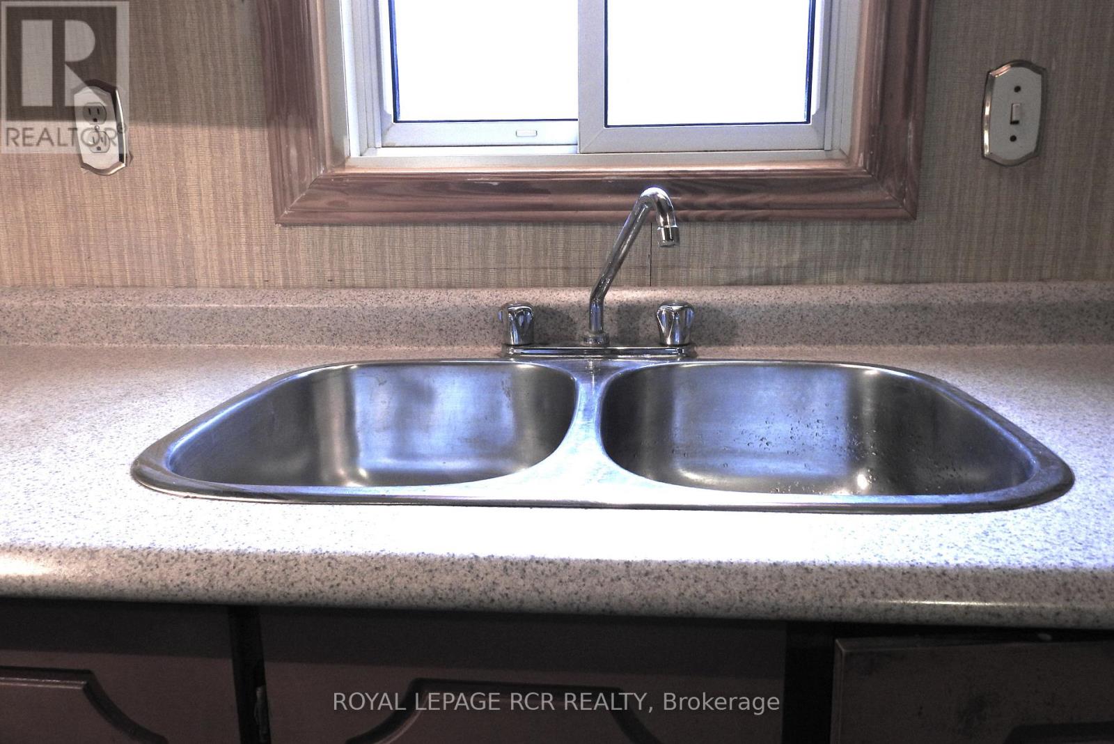 6 Orr Drive, Oro-Medonte, Ontario  L3V 0P9 - Photo 13 - S12521944