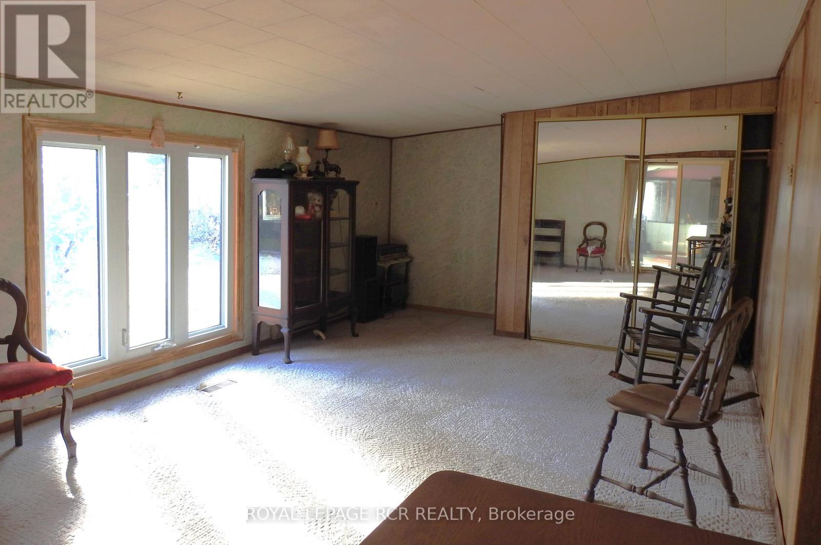 6 Orr Drive, Oro-Medonte, Ontario  L3V 0P9 - Photo 24 - S12521944