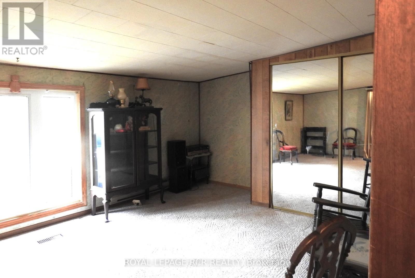 6 Orr Drive, Oro-Medonte, Ontario  L3V 0P9 - Photo 25 - S12521944