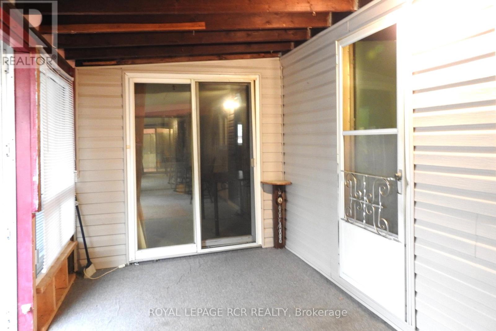 6 Orr Drive, Oro-Medonte, Ontario  L3V 0P9 - Photo 3 - S12521944