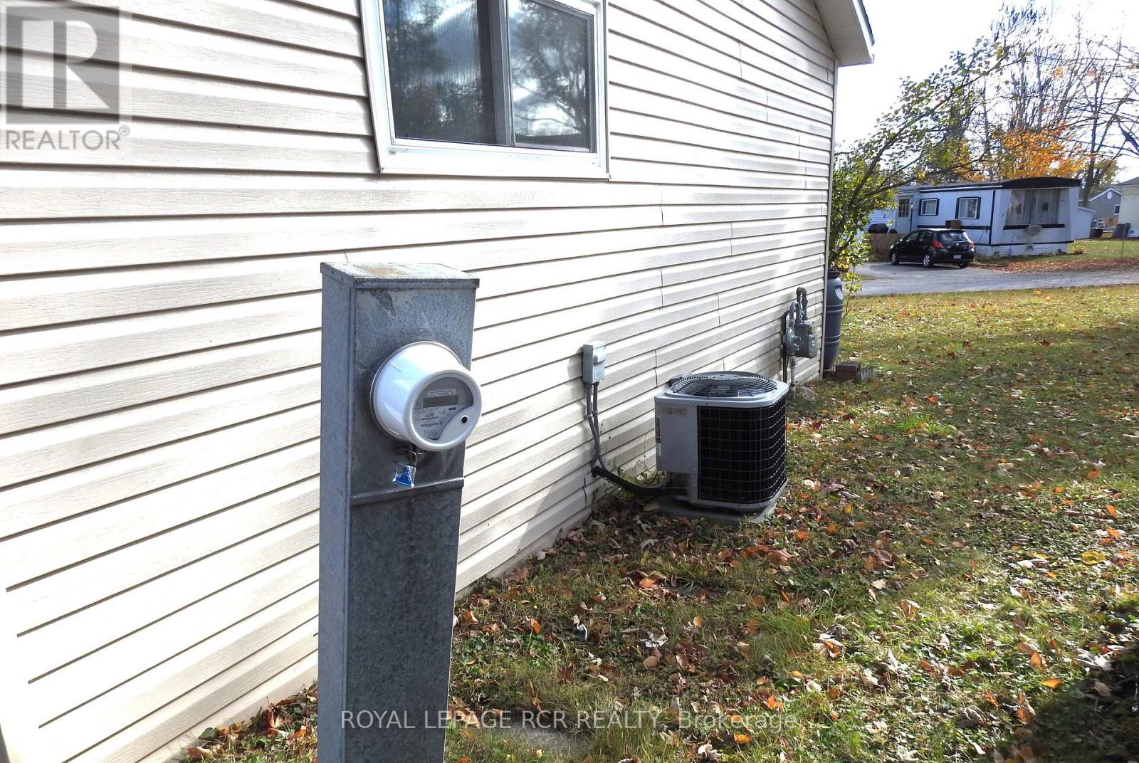 6 Orr Drive, Oro-Medonte, Ontario  L3V 0P9 - Photo 31 - S12521944